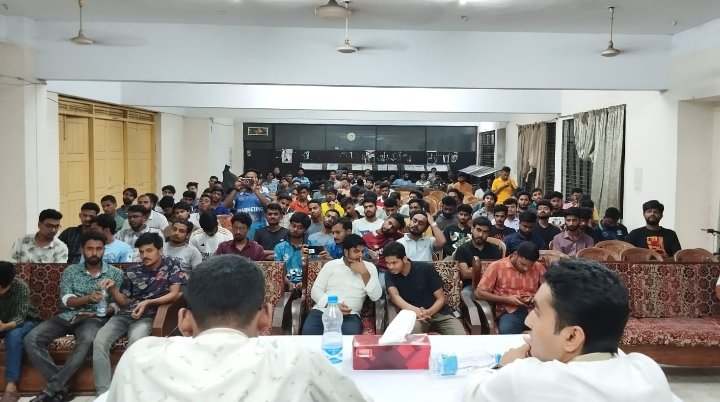 পূর্ণাঙ্গ কমিটি ঘোষণার পর ইবি শাখা ছাত্রলীগের প্রথম কর্মী সভা