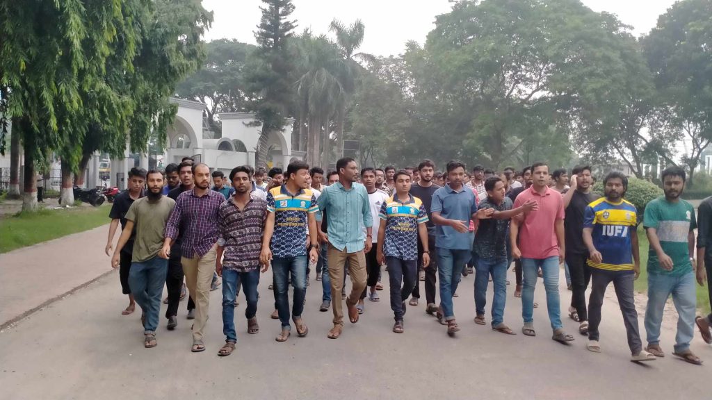 শিক্ষার্থীদের ক্লাস-পরীক্ষায় ফিরিয়ে নিতে চান ইবি শাখা ছাত্রলীগ