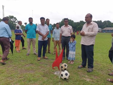 রুহিয়ায় ইউনিয়ন পর্যায়ে বঙ্গবন্ধু ও বঙ্গমাতা গোল্ডকাপ ফুটবল টুর্নামেন্টের উদ্বোধন