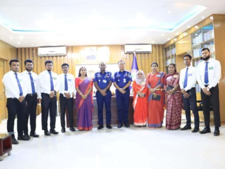 ৭৭তম বিসিএস ক্যাডারদের পুলিশ সুপারের কার্যালয় পরিদর্শন