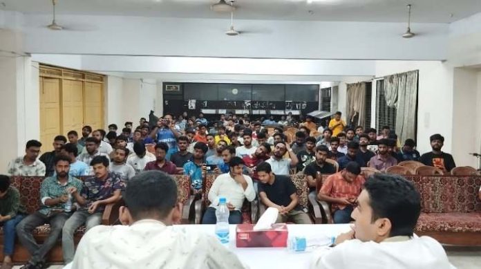 পূর্ণাঙ্গ কমিটি ঘোষণার পর ইবি শাখা ছাত্রলীগের প্রথম কর্মী সভা