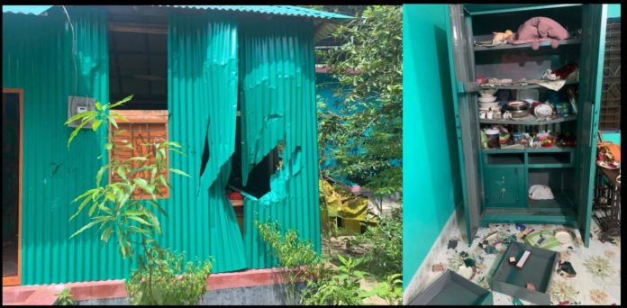 পুলিশের উপস্থিতিতে বাড়ি-ঘরে হামলার অভিযোগ