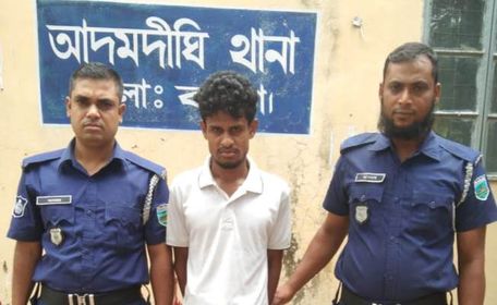 আদমদীঘিতে মাদকসহ মাদক কারবারি গ্রেপ্তার