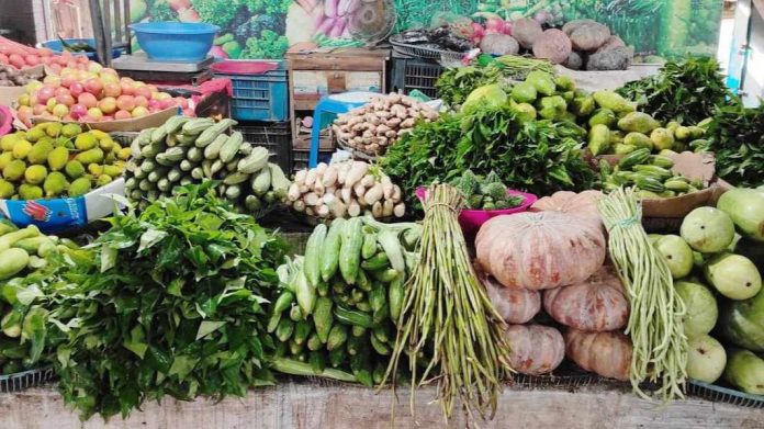 মৌলভীবাজারে সবজির বাজার নাগালের বাহিরে