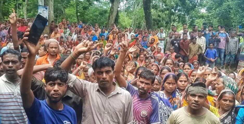 মৌলভীবাজারে বাগান বন্ধের ঘোষণায়,চা শ্রমিকদের বিক্ষোভ