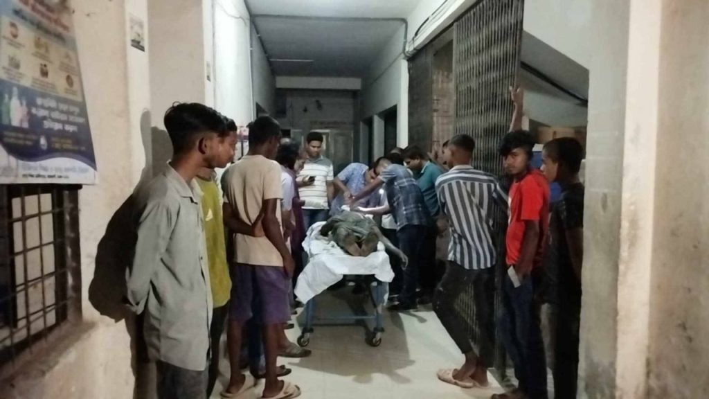 রায়পুরাতে গ্রামবাসীর গণপিটুনিতে চোর সন্দেহে যুবকের মৃ'ত্যু