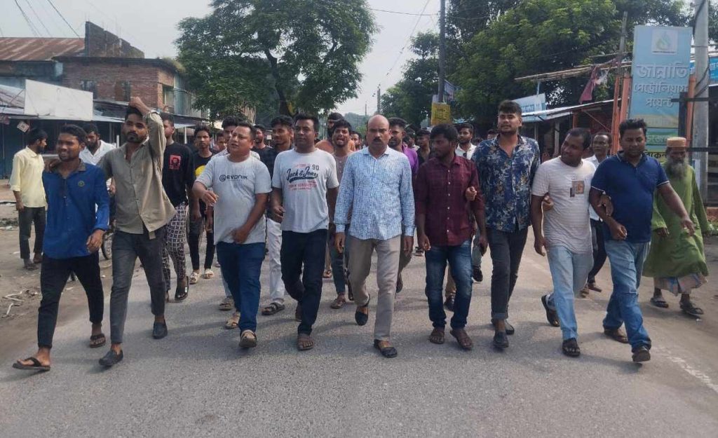 রুহিয়ায় শেখ হাসিনার বিচারের দাবিতে বিএনপির বি'ক্ষো'ভ মিছিল