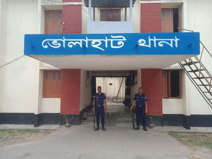 চাঁপাইনবাবগঞ্জে জনতার হাতে গণপিটুনিতে ডাকাত নি'হ'ত
