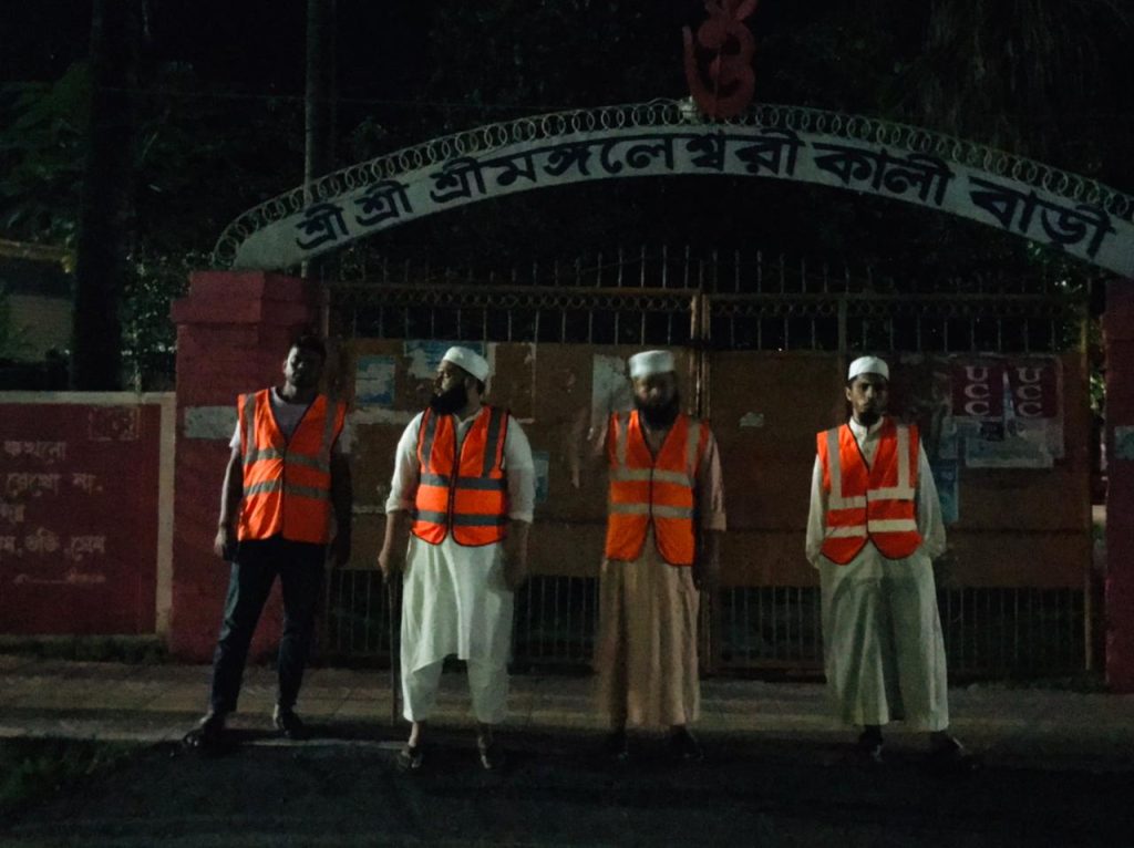 শ্রীমঙ্গলে মন্দির পাহারায় কওমি মাদ্রাসার শিক্ষক-শিক্ষার্থীরা