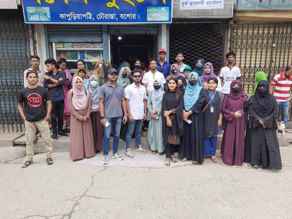 সংকট নিরসনে যবিপ্রবি শিক্ষার্থীদের বাজার মনিটরিং