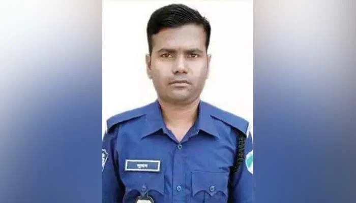 খুলনায় পুলিশ হ'ত্যায় মামলায় আসামি ১২০০