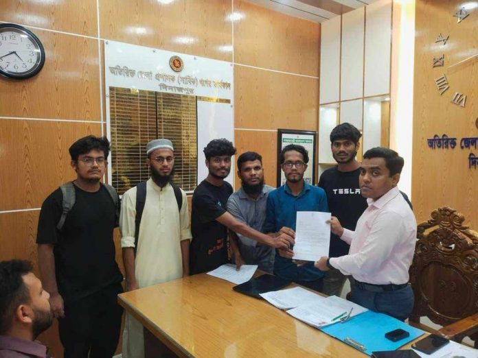 নির্দলীয় উপাচার্য নিয়োগের দাবিতে হাবিপ্রবিতে গণস্বাক্ষর কর্মসূচি পালন