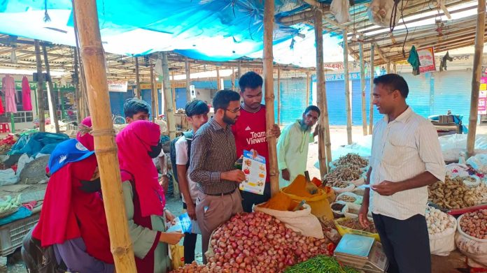 নীলফামারীতে বাজার মনিটরিং এবৈষম্য বিরোধী ছাত্র আন্দোলনের সমন্বয়ক