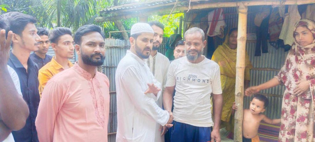 পাঁচবিবিতে ছাত্রদল নেতাকর্মীদের শহীদ বিশালের কবর জিয়ারত
