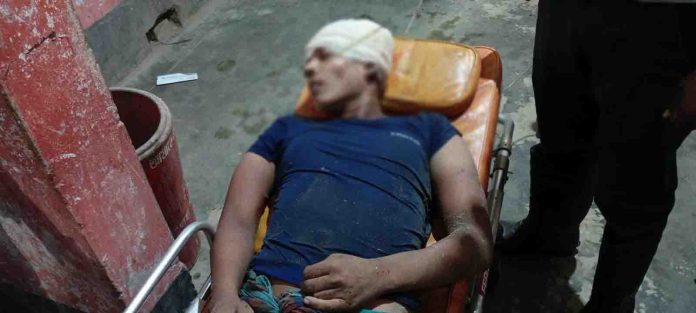 গফরগাঁওয়ে মোটরসাইকেল এম্বুলেন্সের মুখোমুখি সংঘর্ষে নি'হ'ত ২