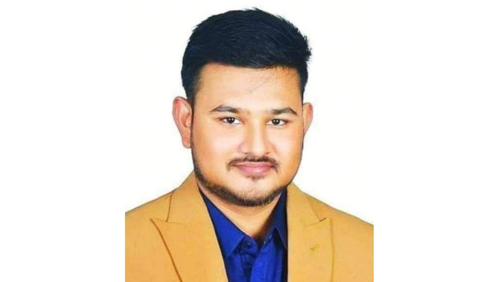 মেহেরপাড়া ইউপি চেয়ারম্যানকে বিমানবন্দর থেকে গ্রেপ্তার