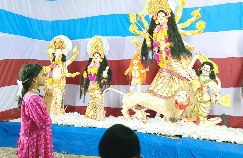 ধামইরহাটে দুর্গাপূজা: ৩০টি মন্ডপে উৎসবমুখর আয়োজন, কঠোর নিরাপত্তা ব্যবস্থা