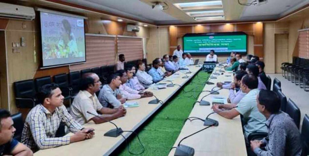 পঞ্চগড়ে নিষিদ্ধ পলিথিন ব্যবহার বন্ধে যৌথ  উদ্যোগে মতবিনিময় সভা