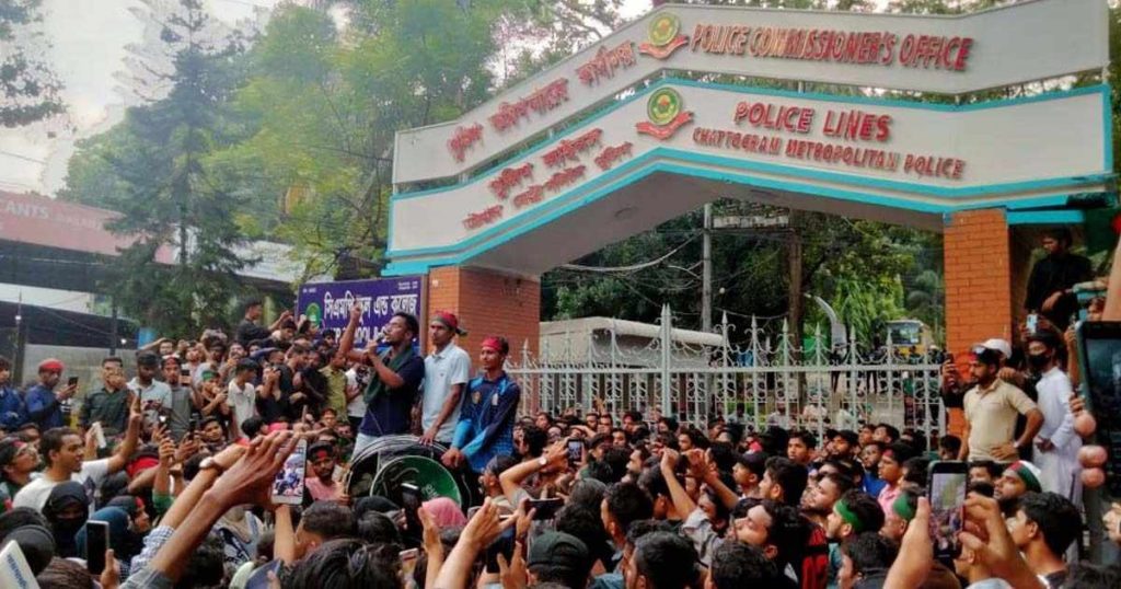 সিএমপি কমিশনারসহ তিন ওসিকে ২৪ ঘণ্টার আল্টিমেটাম