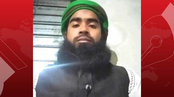 চাঁপাইনবাবগঞ্জে খুৎবায় সাঈদী-মামুনুলের কথা বলায় বহিস্কৃত হলেন খতিব ওসমান