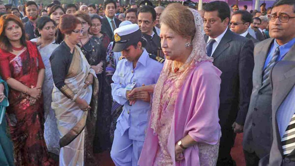 এক যুগ পর বিকেলে সেনাকুঞ্জে যাচ্ছেন খালেদা জিয়া