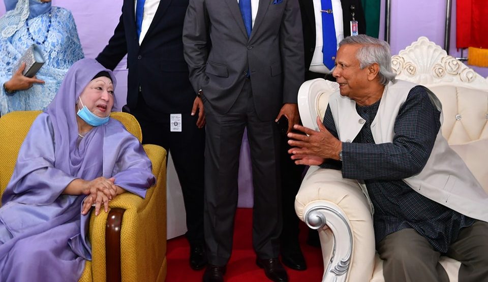 খালেদা জিয়ার সাথে শুভেচ্ছা বিনিময় প্রধান উপদেষ্টা ড. ইউনূসের