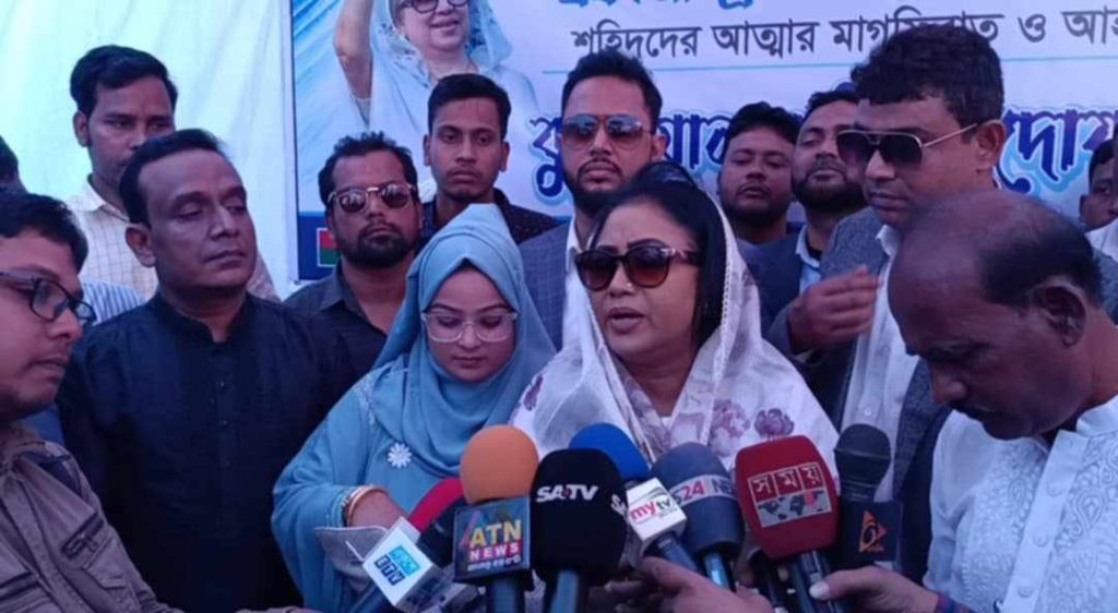 নীলফামারীতে বিএনপির চেয়াপারসনের উপদেষ্টা ও কণ্ঠশিল্পী বেবি নাজনীনের আগমন
