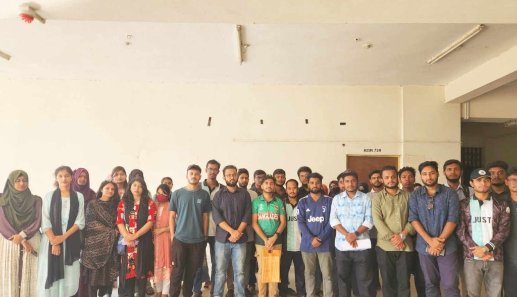 প্রায় এক মাস বন্ধ ক্লাস পরীক্ষা, সেশনজটের আশঙ্কা; বিভাগ ও ডিগ্রি পরিবর্তনের দাবি