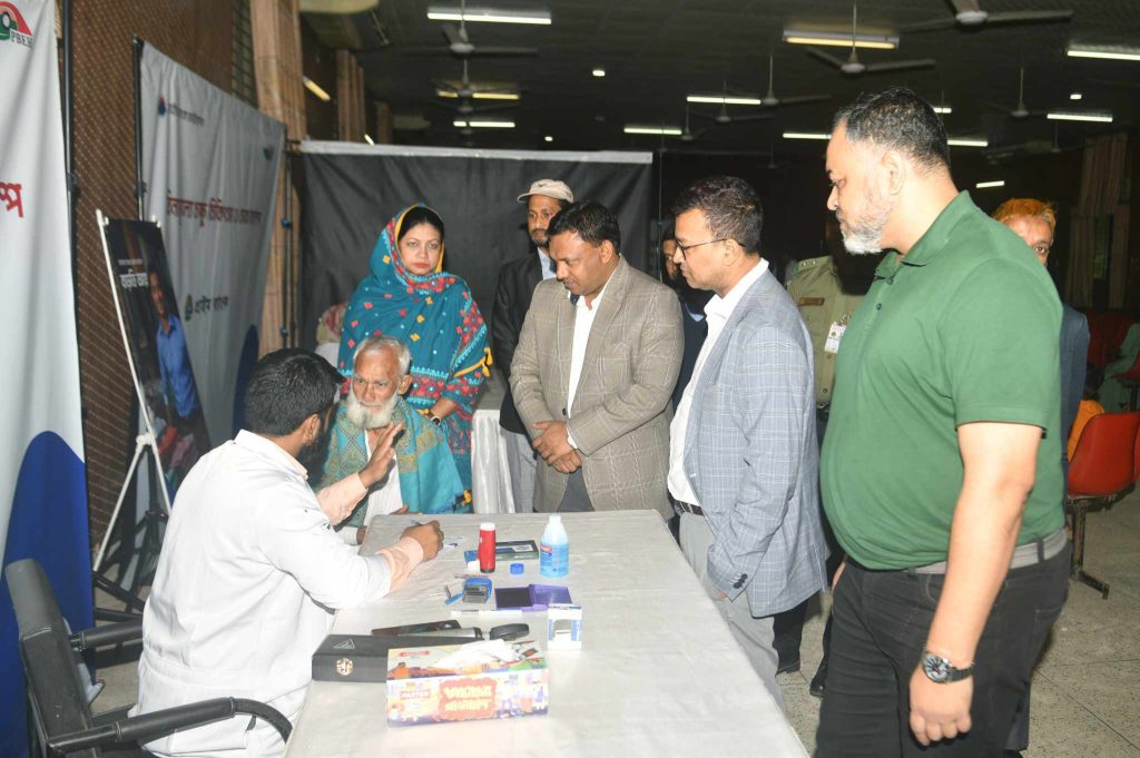 নোবিপ্রবিতে বিনামূল্যে চক্ষু চিকিৎসা ও সেবা ক্যাম্প অনুষ্ঠিত