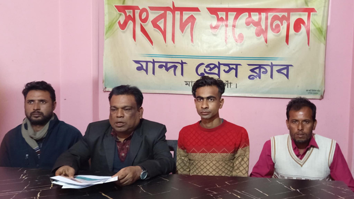 মান্দায় বিএনপি কর্মীদের মারধরের অভিযোগে সংবাদ সম্মেলন