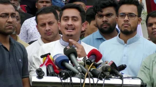 ‘হাসিনার দালালেরা নানা অপকর্মের ফাইলগুলো পুড়িয়ে দিয়েছে’