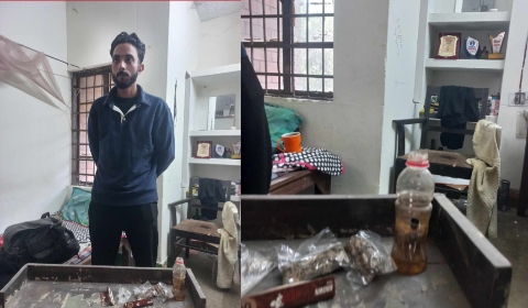 জাবিতে মাদকসেবনরত অবস্থায় ইবির এক নেপালি শিক্ষার্থী আটক