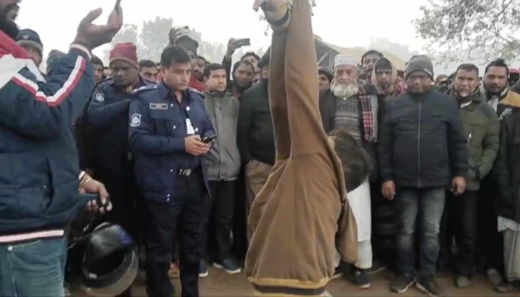ঠাকুরগাঁওয়ে মোটরসাইকেল চুরির অভিযোগে গণপিটুনি, যুবক নিহত