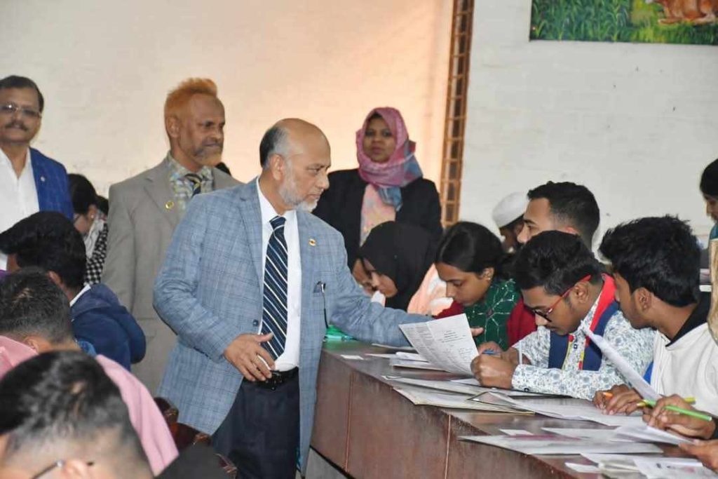 বাকৃবিতে ঢাবির 'খ' ইউনিটের ভর্তি পরীক্ষা সম্পন্ন