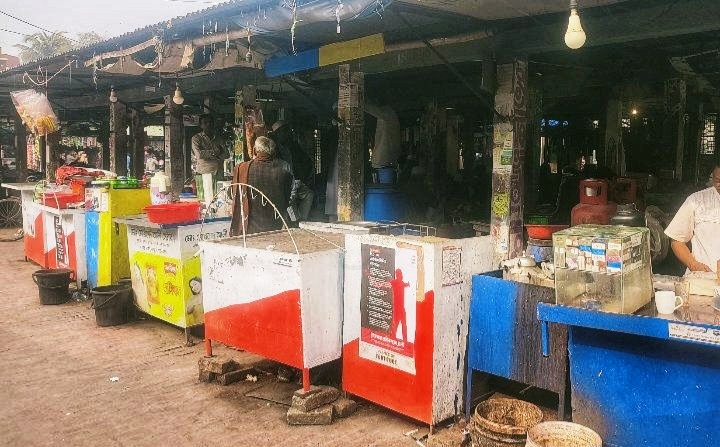 বাকৃবিতে সপ্তাহে ৬ লক্ষাধিক টাকার সিগারেট বিক্রি