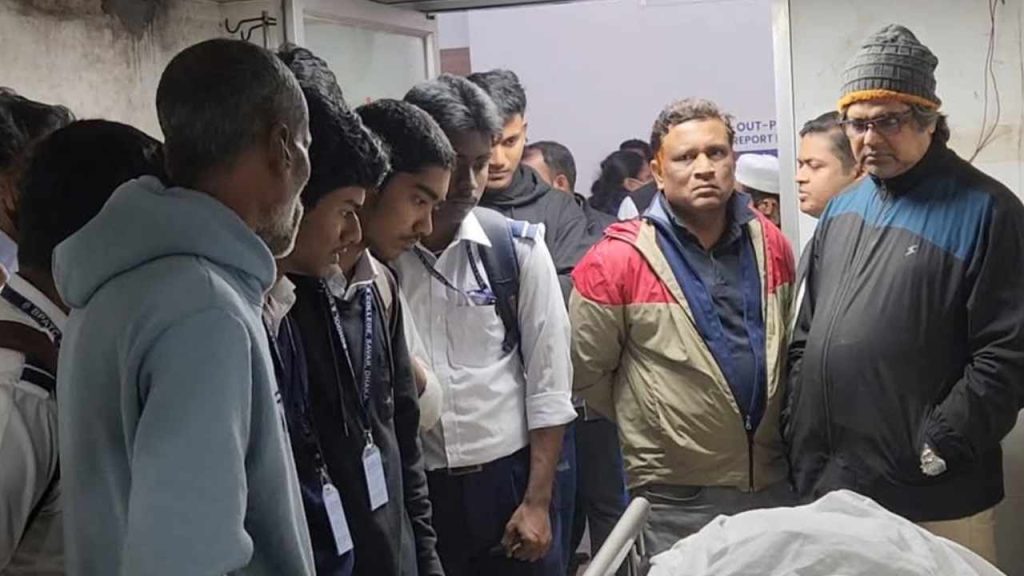 সাভারে পদচারী সেতুতে বিদ্যুতায়ন হয়ে কলেজ শিক্ষার্থীর মৃত্যু