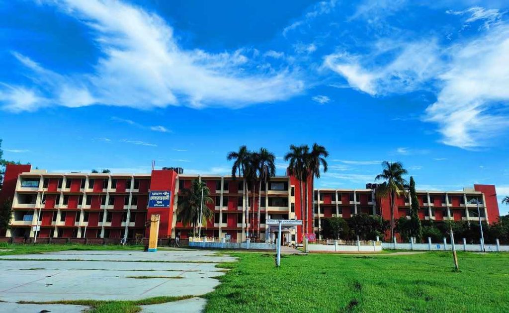 বাকৃবির সোহরাওয়ার্দী হলে র‍্যাগিং: ২৮ শিক্ষার্থীকে এক বছরের জন্য হল থেকে বহিষ্কার