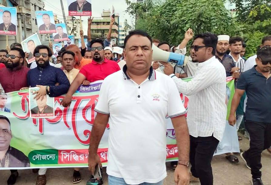 ৭৬ মামলার আসামী বিএনপি নেতা ইকবালের বহিস্কারাদেশ তুলে নেওয়ার দাবি তৃণমূলের
