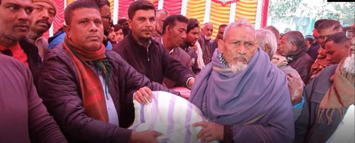 চাঁপাইনবাবগঞ্জে খালেদা জিয়ার রোগমুক্তি ও সুস্থতা কামনায় ১০ হাজার শীতবস্ত্র বিতরণ