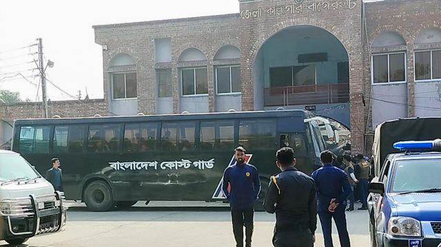 বাগেরহাট কারাগার থেকে মুক্তি মিললো ৬৪ ভারতীয় জেলের