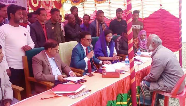 মান্দায় দখলমুক্ত হলো আত্রাই নদীর ৩০ বিঘা পয়স্তী সম্পত্তি
