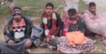 সীমান্ত দিয়ে অনুপ্রবেশের সময় ৪ বাংলাদেশীকে ধরে নিয়ে গেল বিএসএফ