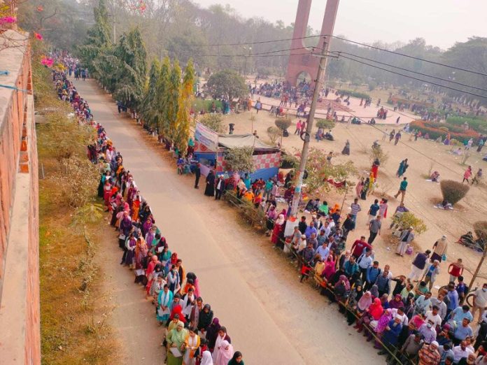 জাবিতে ভর্তি পরীক্ষায় অসদুপায় অবলম্বন; আটক পরীক্ষার্থীসহ দু’জন