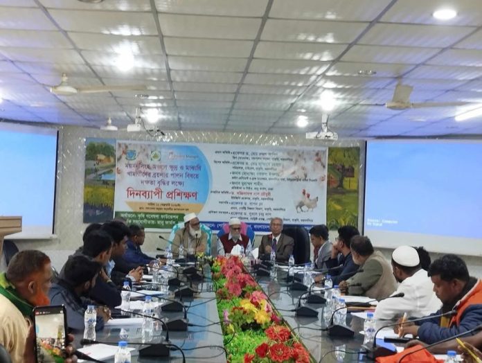'বাকৃবিতে তিনযুগ ধরে অ্যান্টিবায়োটিক ছাড়া ব্রয়লার পালন হচ্ছে'-অধ্যাপক সুবাস