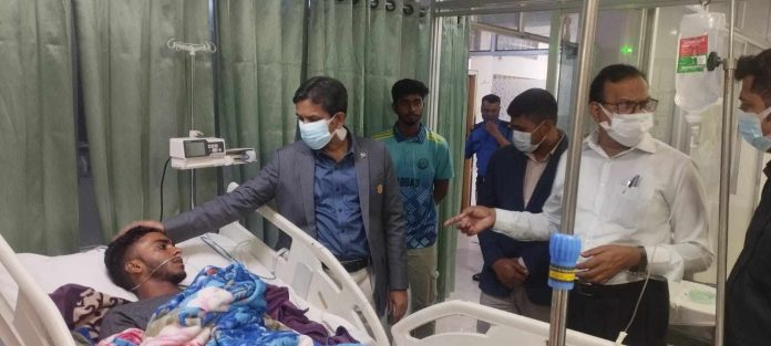 সড়ক দুর্ঘটনায় আহত যবিপ্রবির তিন শিক্ষার্থী