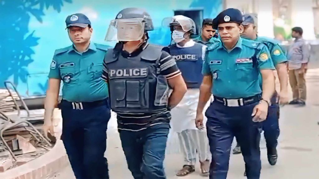 আশুলিয়ায় ৬ লাশ পোড়ানো এএসআই মালেক ও কনস্টেবল মুকুল ট্রাইবুনালে
