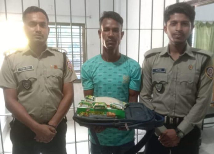 আদমদীঘিতে হেরোইনসহ মাদক কারবারি গ্রেপ্তার