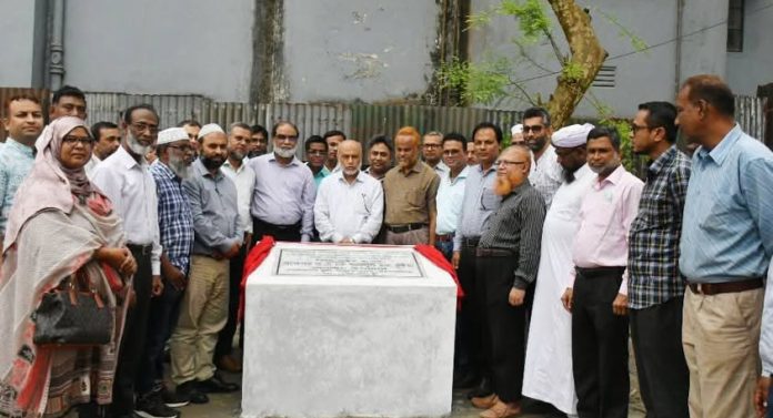 কৃষিকন্যা হলের সম্প্রসারণ প্রকল্পের ভিত্তিপ্রস্তর স্থাপন করলেন বাকৃবি উপাচার্য