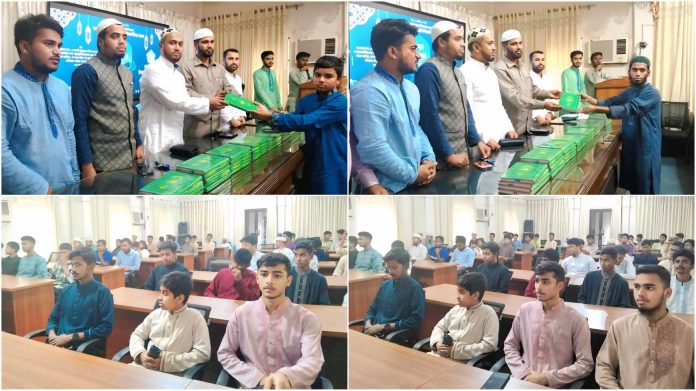ছাত্রশিবিরের কোরআন উপহার পেল সাভারের ২০০ শিক্ষার্থী