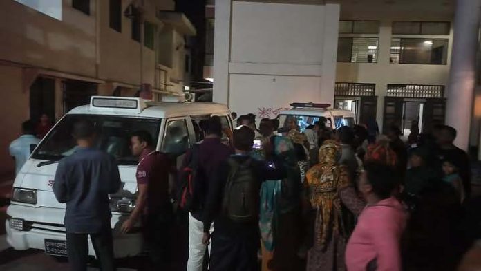 ঠাকুরগাঁওয়ে ট্রাক-পাগলুর মুখোমুখি সংঘর্ষে নিহত ২ আহত ৪